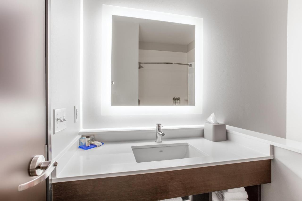 Holiday Inn Express & Suites - Ottawa By Ihg Kültér fotó