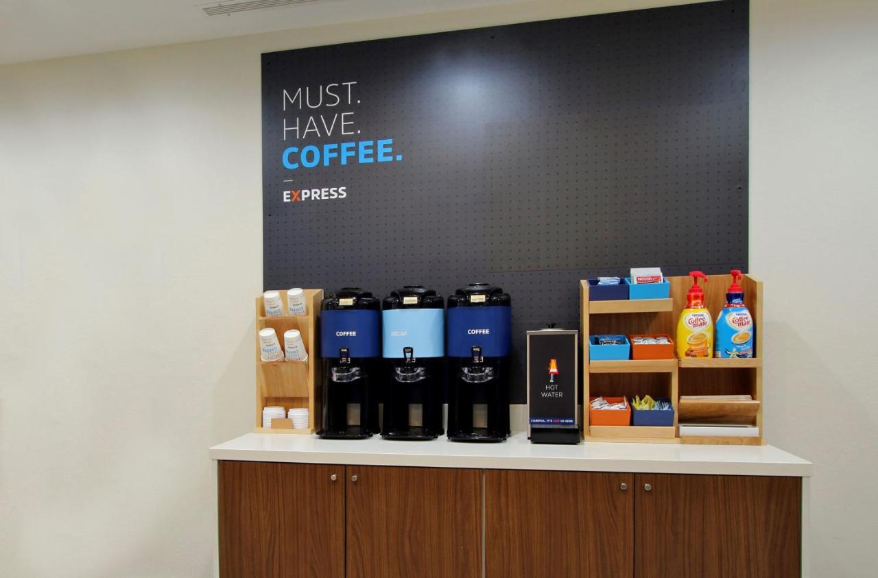 Holiday Inn Express & Suites - Ottawa By Ihg Kültér fotó